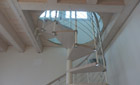 Ampliamento abitazione con realizzazione di torretta. Scale Ampliamento abitazione con realizzazione di torretta. Scale realizzate dall'architetto Barutta