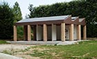 Ampliamento con realizzazione di tettoia fotovoltaica Ampliamento con realizzazione di tettoia fotovoltaica realizzato dall'architetto Barutta