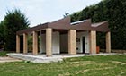 Ampliamento con realizzazione di tettoia fotovoltaica Ampliamento con realizzazione di tettoia fotovoltaica realizzato dall'architetto Barutta