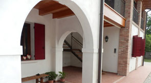Ricostruzione casa rurale ad opera dell'architetto Oderzo Barutta