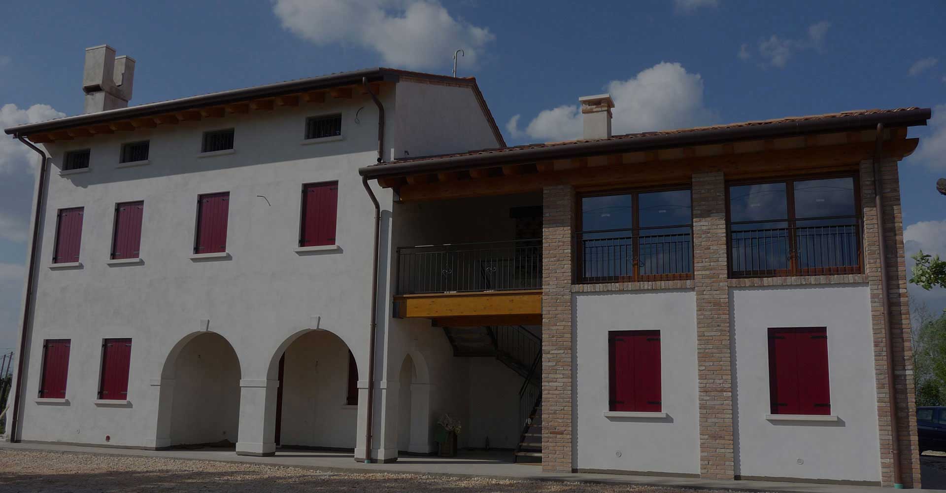 Ricostruzione casa rurale ad opera dell'architetto Roberto Barutta