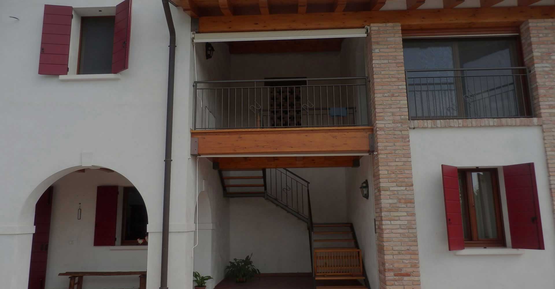 Ricostruzione casa rurale ad opera dell'architetto Roberto Barutta